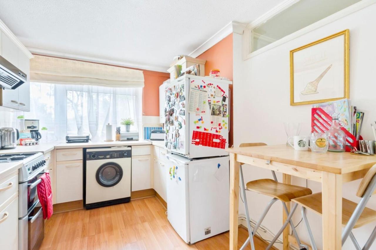 Spacious 2 Bedroom Apartment In Cricklewood Лондон Екстериор снимка
